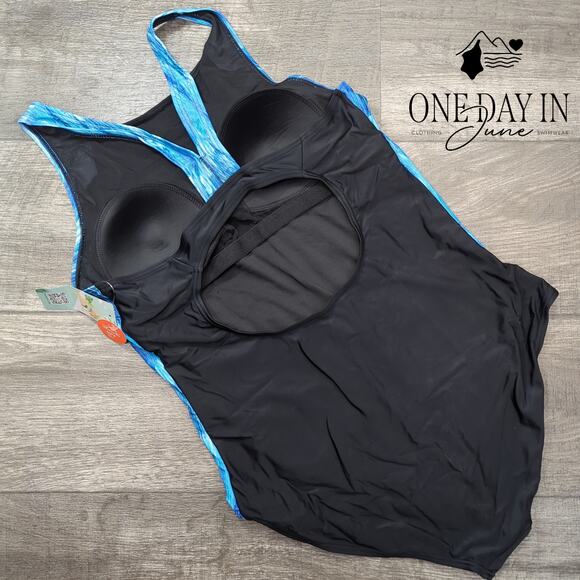 Charmo Sport One Piece Swimsuit Size XL - Picture 7 of 7